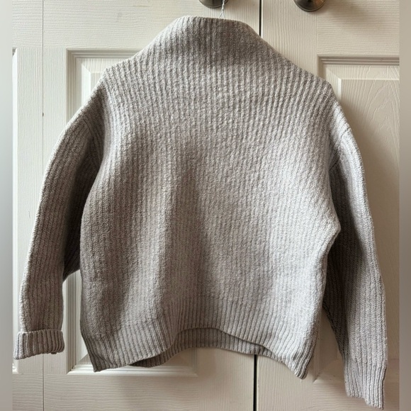 ARITZIA WILFRED 100% merino wool grey turtleneck sweater (S) - Picture 2 of 10